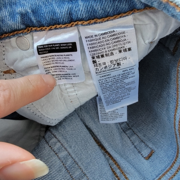 Levi's Wedgie Jean Blue Distressed Size 26 - Picture 9 of 11